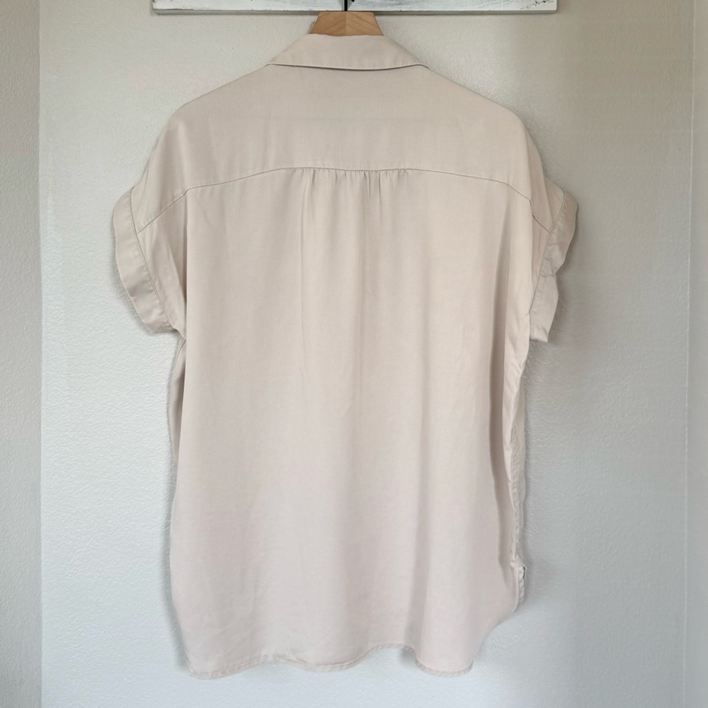 Quince Beige Short Sleeve Button-Down Shirt - Picture 5 of 13